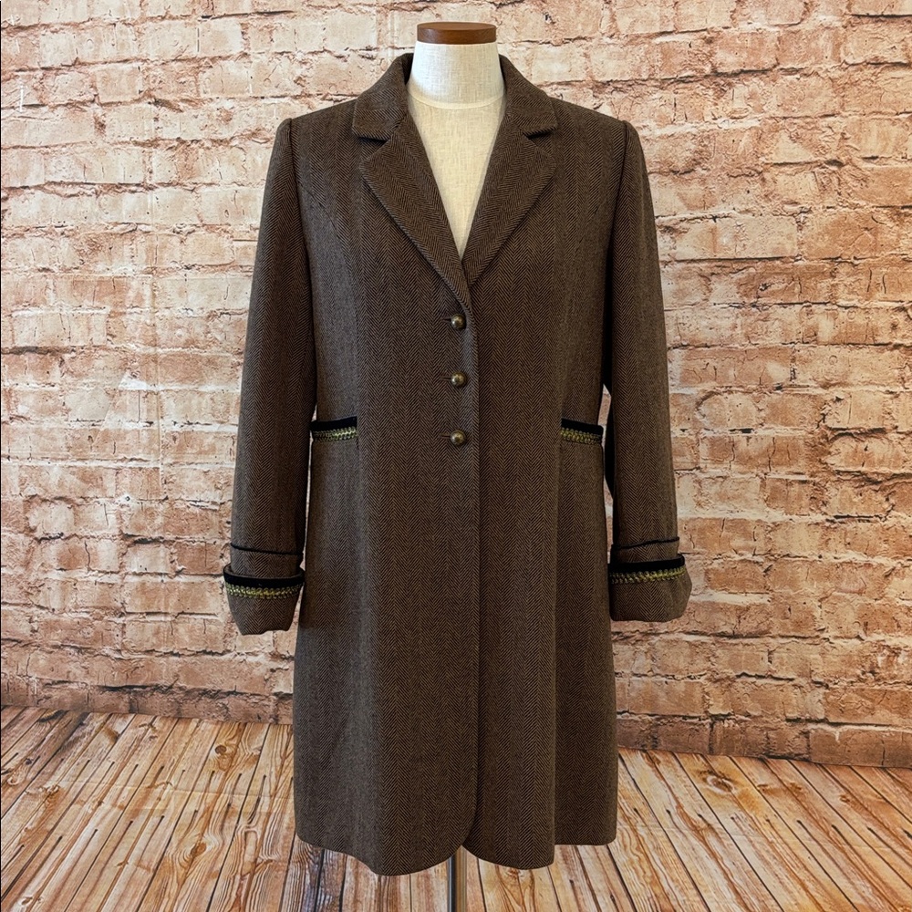 Stunning Soft Surroundings tweed coat
